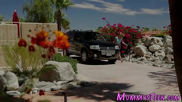 Blonde stepmom rimming